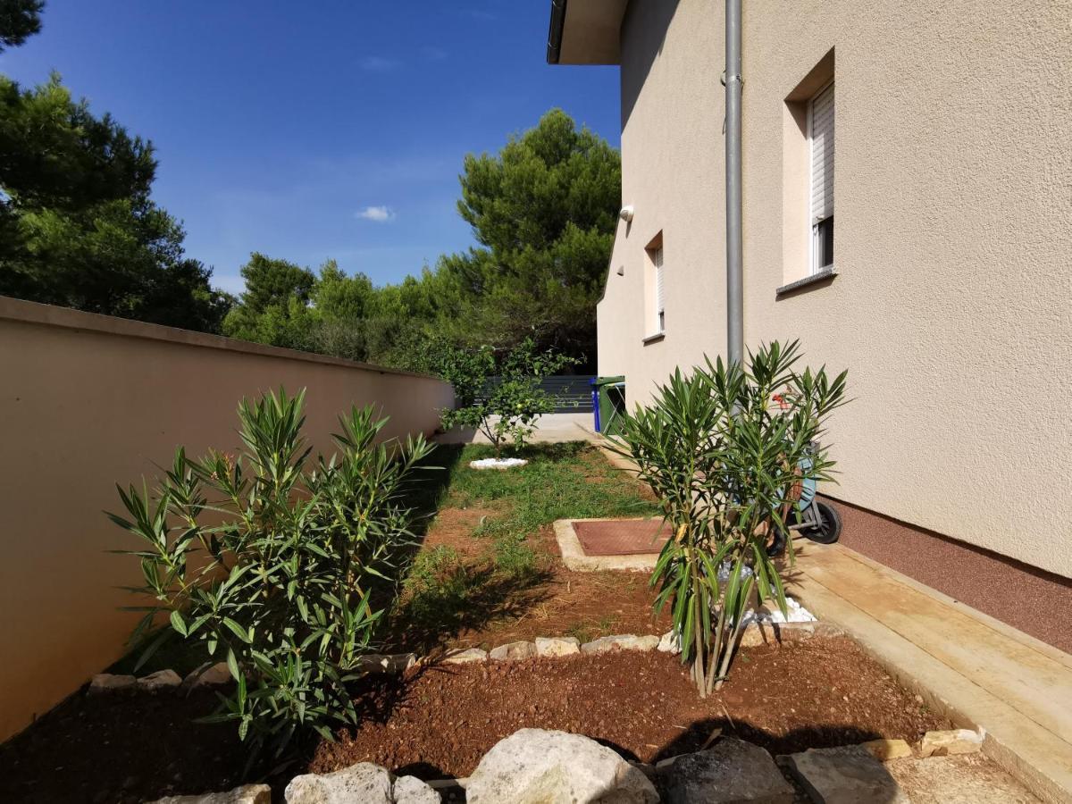Apartment Dundo In Quiet Green Area Medulin Zewnętrze zdjęcie